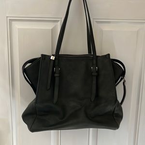 Handbag -like new